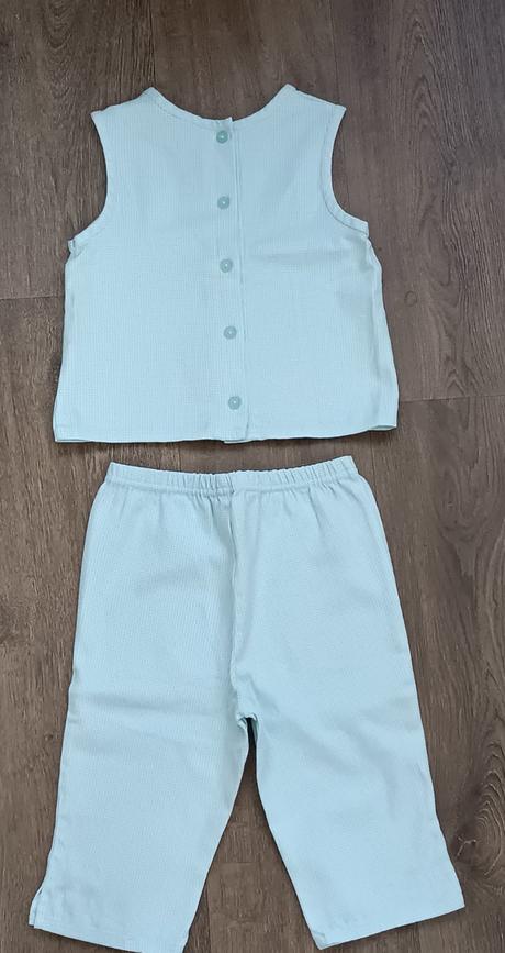 Retro letní souprava-top+kraťasy s výšivkou,v.119, 116