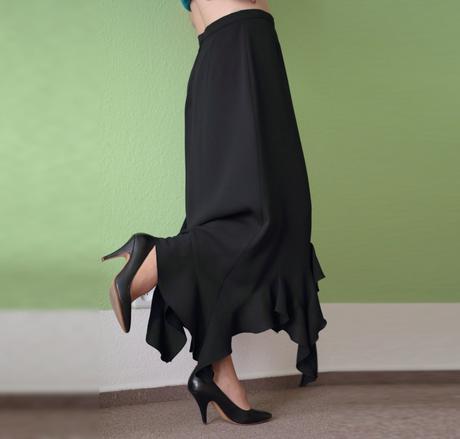 Společenská cípatá sukně barisal vel.38, 38