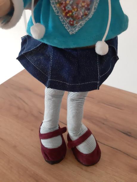 Ručně šitá panenka., 