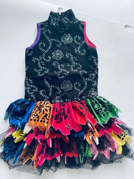 An11/ kostym monster high - v.cca 128,