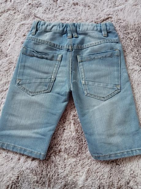 Kraťasy č.122/128, 122