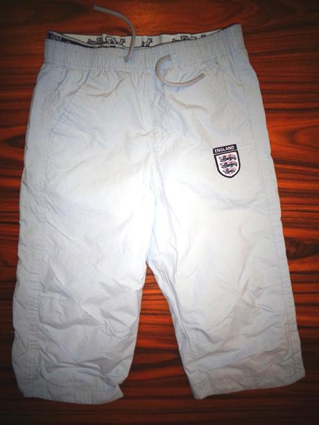 Luxusní šedé 3/4 šusťákové kalhoty 140/146, next,140