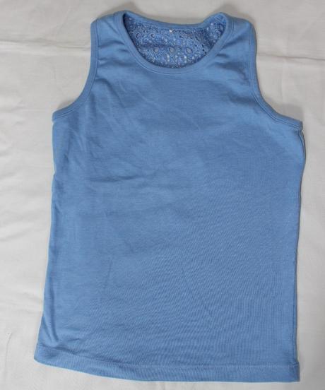 Ob39.bledě modré tílko s krajkou na zádech 8-9 let, george,134