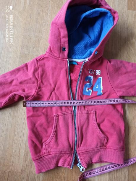 Červená mikina s kapucí, marks & spencer,104