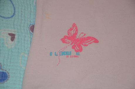 140 146 triko s květinovými flitry, 146