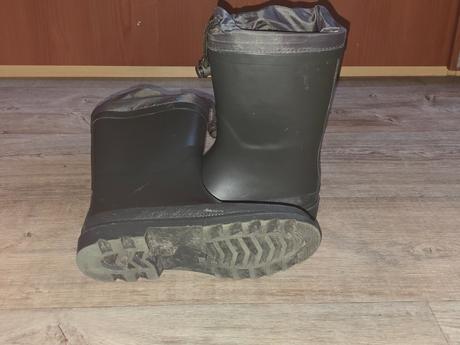Holínky, 35
