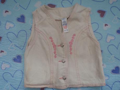 Džínová, riflová vestička s růžovou výšivkou, 104