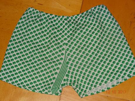 Dívčí kraťasy, 140