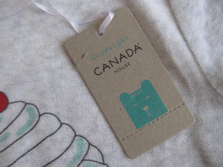 Krásná velurová světle šedá halenka s obrázkem, house,140