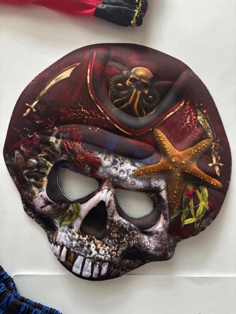 An9/ kostým pirát - v.5/6 let, 