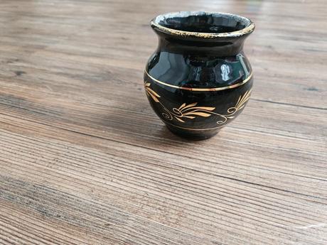 Černá zlatá váza vázička 10 cm výška,