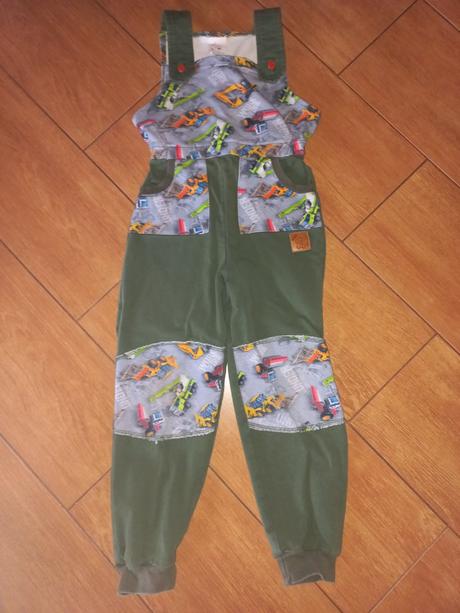 Tepláky s laclem, vlček,110