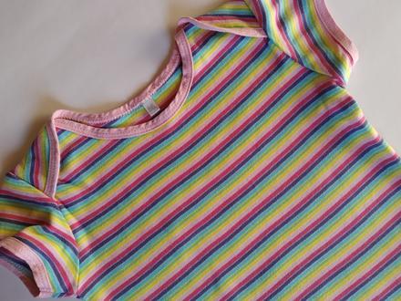 Veselé pruhované body, 80