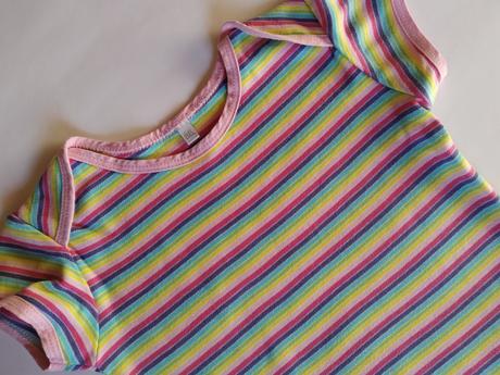 Veselé pruhované body, 80