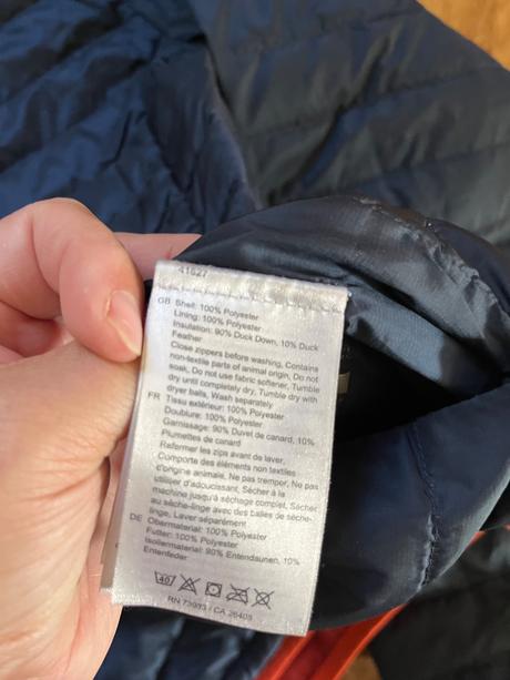 Lehká péřová oboustranná bunda hally hansen, 176