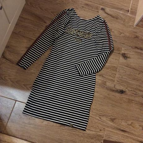 Úpletové pružné šaty vel. m/l, superdry,m