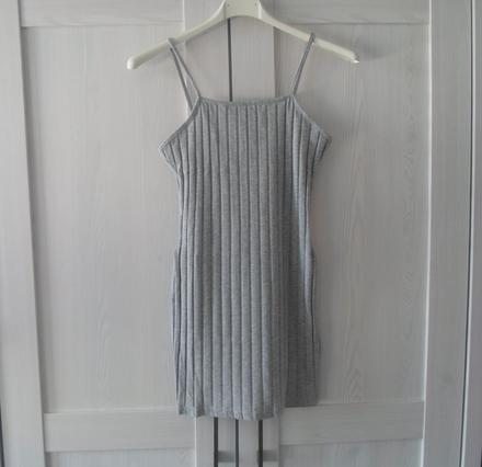 Šedé mini šaty, 152