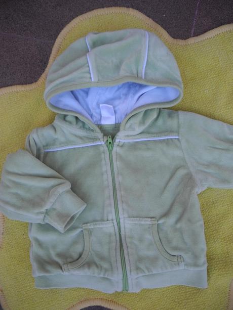 Sametová mikina, 74