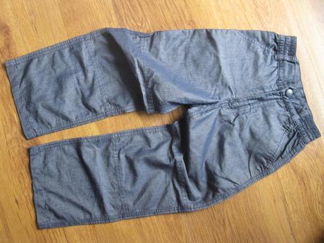 Lesklé kalhoty, 116