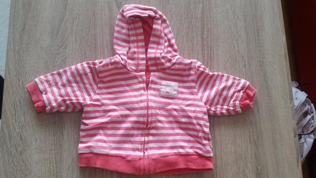 Miminkovská mikina, 62