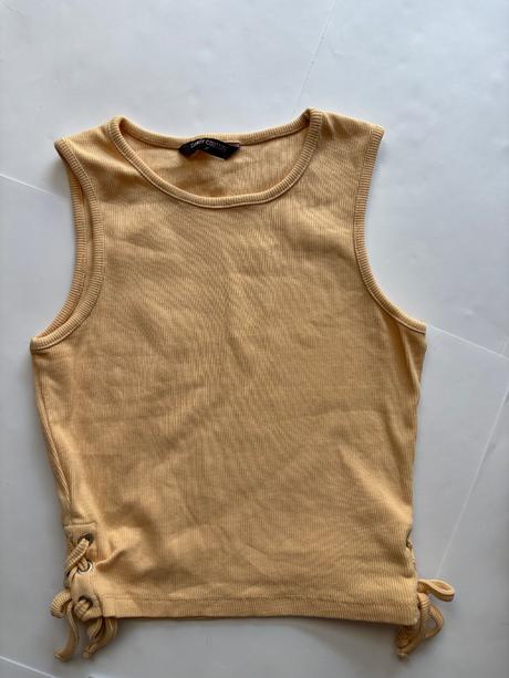 Krásný žebrovaný top - v.12 let, 152