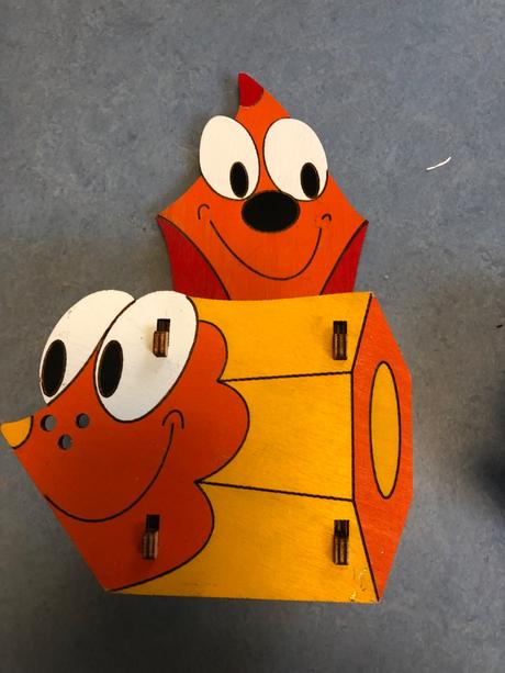 Stojánky na pastelky, 