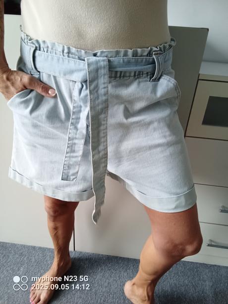 Šortky zn."beloved" vel."44/xxl", 44