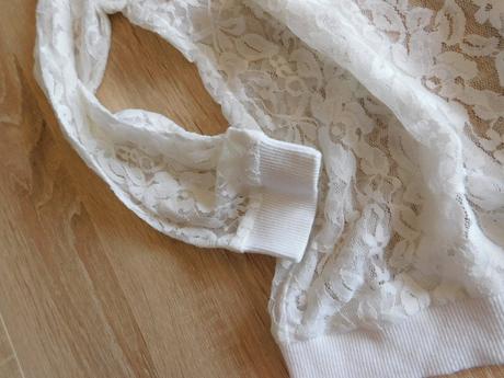 Krajkový dívčí topík, 122