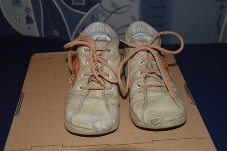 Béžové kotníčkové boty s autíčkem, zn. jd mod dep, 24