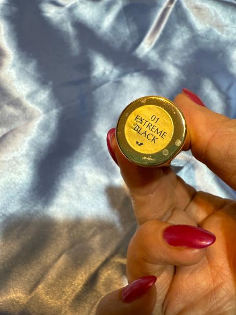 Řasenka esthé lauder, 