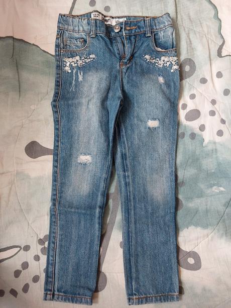 Trhané džíny výšivka, korálky, flitry, štras, denim co,116