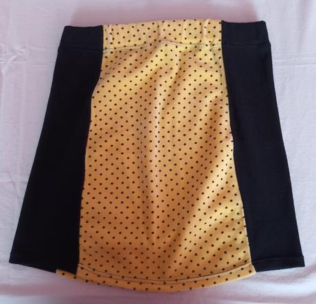 Žluto černá minisukně, loana,164
