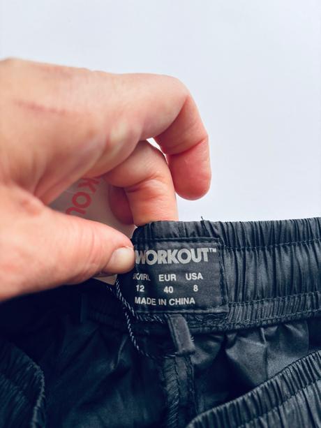 D38/ kraťasy sportovní - v.40 dámské, atmosphere,40