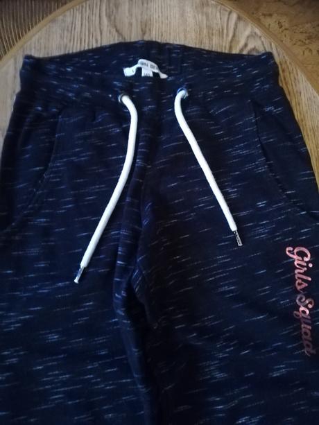 Tepláky dívčí vel. 140., 140