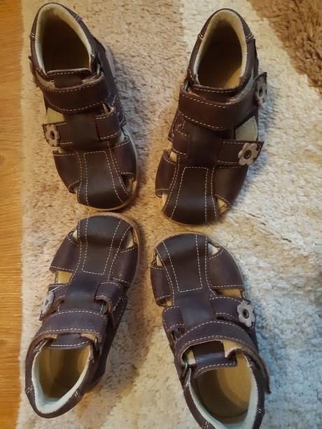 2 x kožené sandály pegres, 24