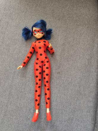 Panenka kouzelná beruška,