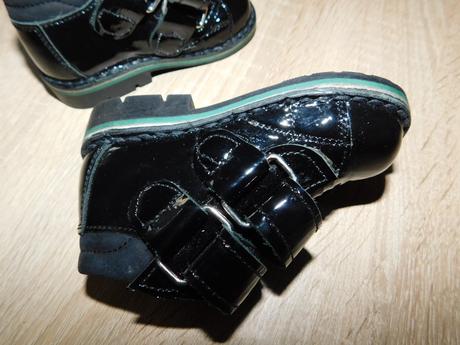 Dětské sváteční botičky, 20