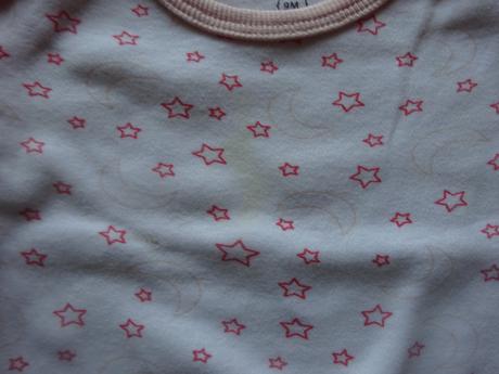 2x body dl.r. hvězdičky a proužek, vel. 74, cherokee,74