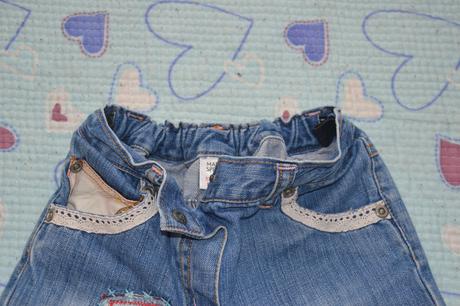 Rifle/džíny s regulací v pase, motýlci, marks & spencer,104