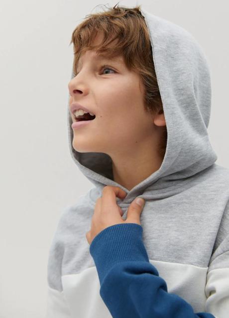 Mikina mango s kapucí tříbarevná vel. 134, mango,134