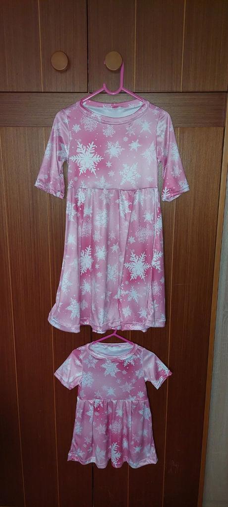 Vánoční šaty, 86