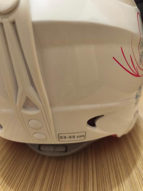 Dívčí helma, etape,s