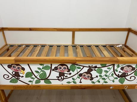 Postel ikea, šířka (cm): 90,délka (cm): 200