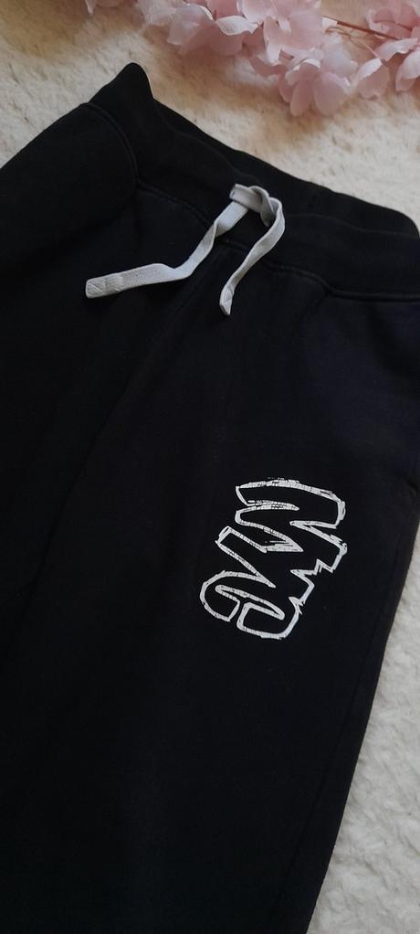 Chlapecké černé tepláky nyc, h&m,170