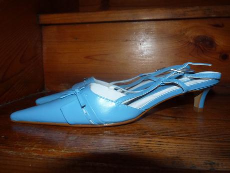37 modre spicate boty na podpadku, 37