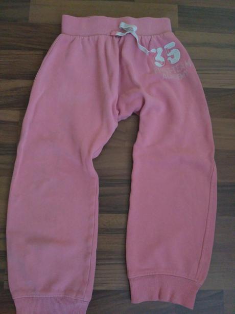 Růžové tepláky s číslem, next,104