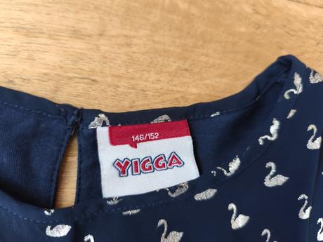 Halenka s labutěmi, yigga,146