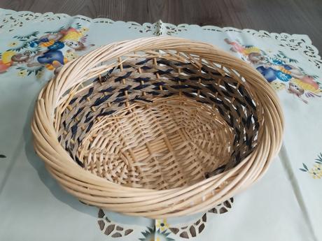 Nový velikonoční ubrus 85x85 cm s košíkem, 