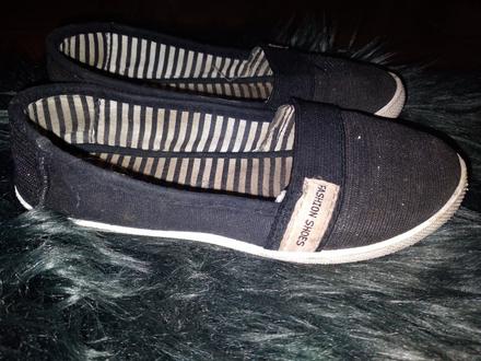 Dívčí boty, papuče, cvičky vel. 28, vnit.stél 17.5, camo,28