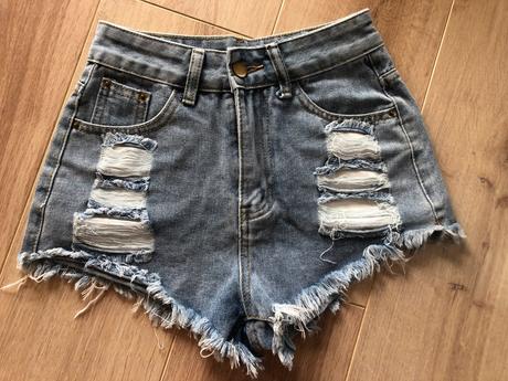 Kraťasy, velikost xs, sinsay,xs